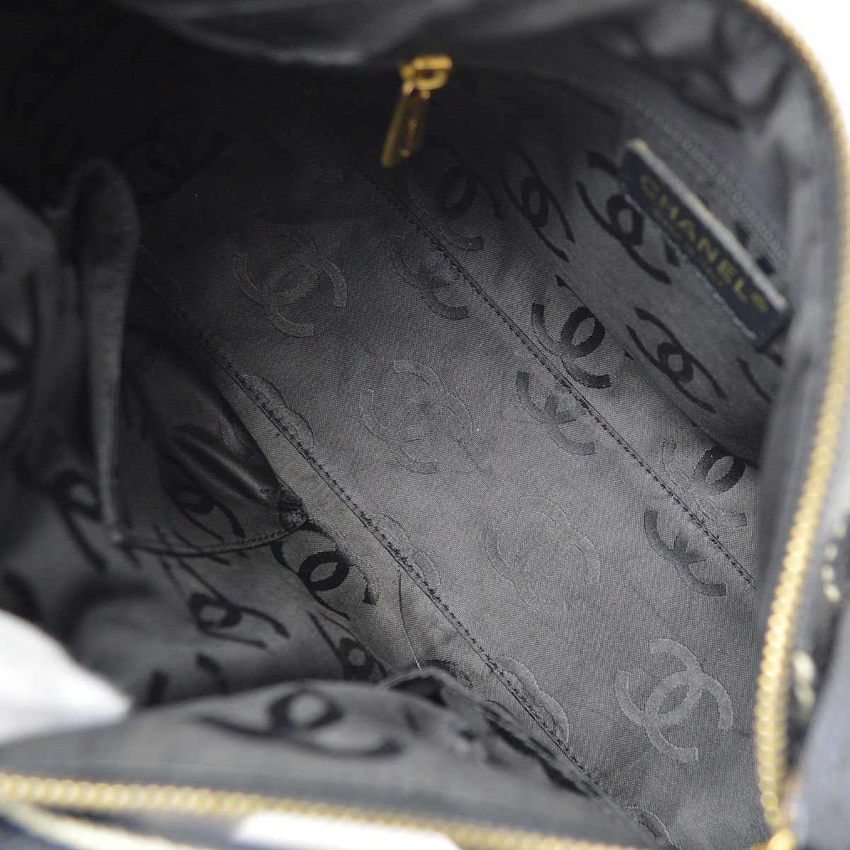CHANEL 2004-2005 Wild Stitch CC Handbag Black Caviar ao29819