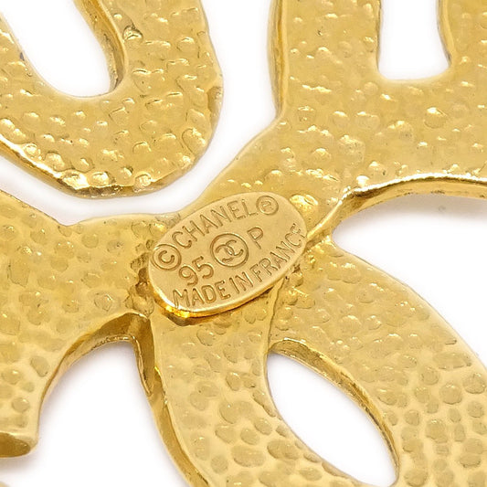 CHANEL 1995 Squiggle Border Brooch Gold ao32439