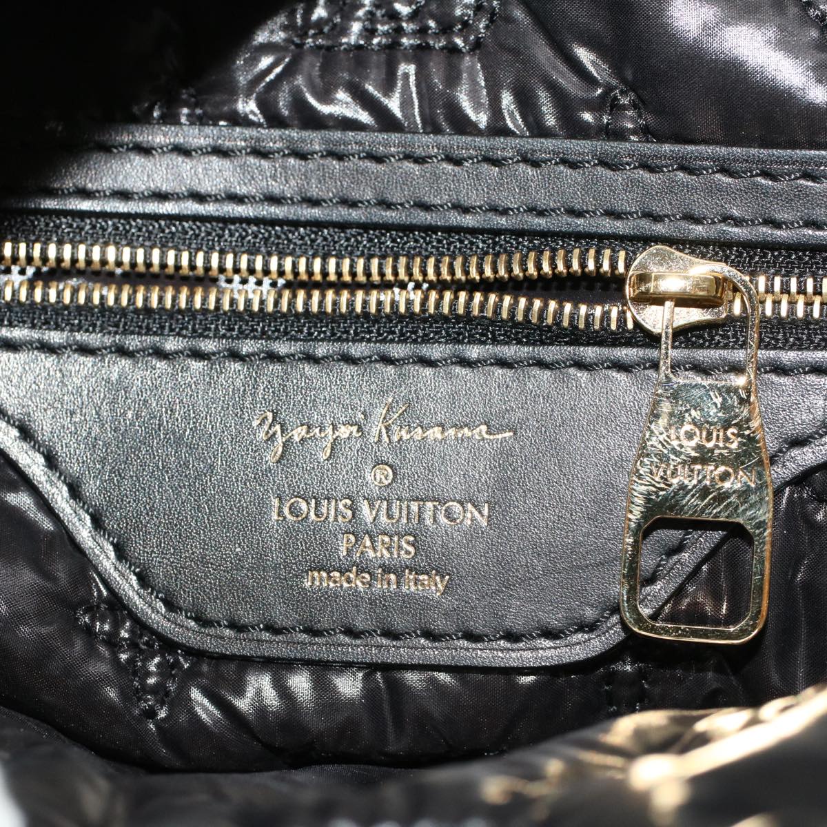LOUIS VUITTON Vernis Dot Infinity Lockit MM Bag Black M40682 Auth ar9434B