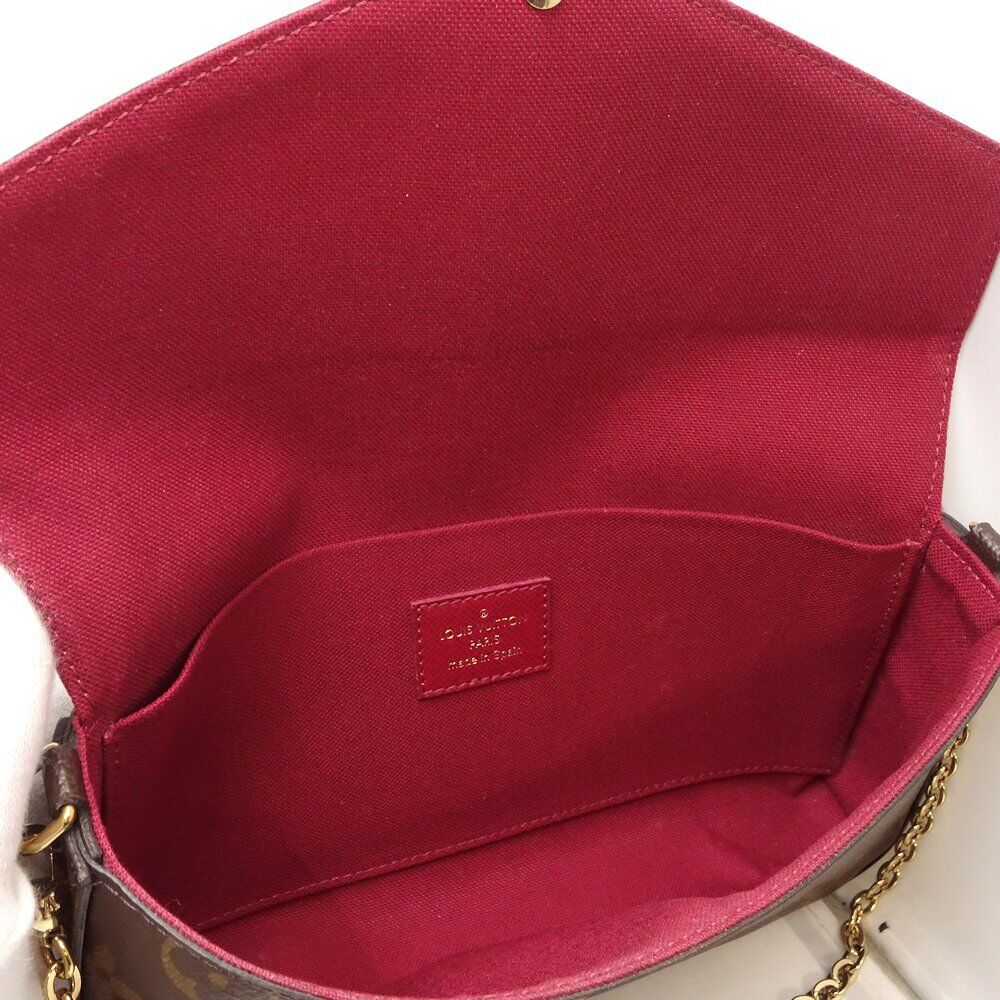 Louis Vuitton Wallet Chain Pochette