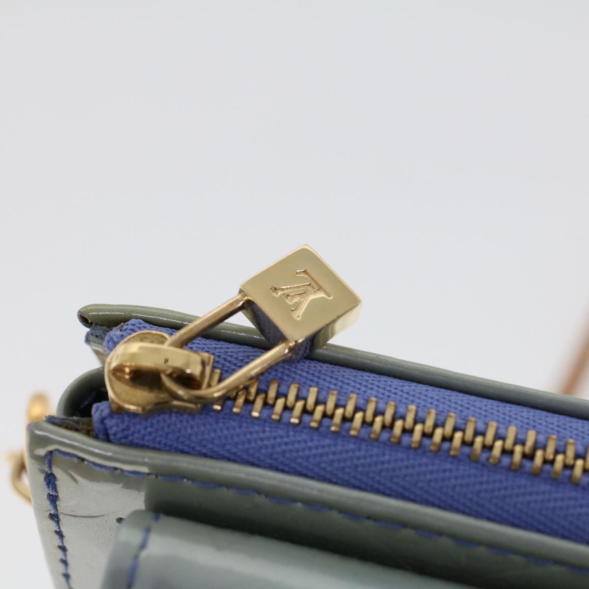 Louis Vuitton Vernis Motto Pouch Lavande