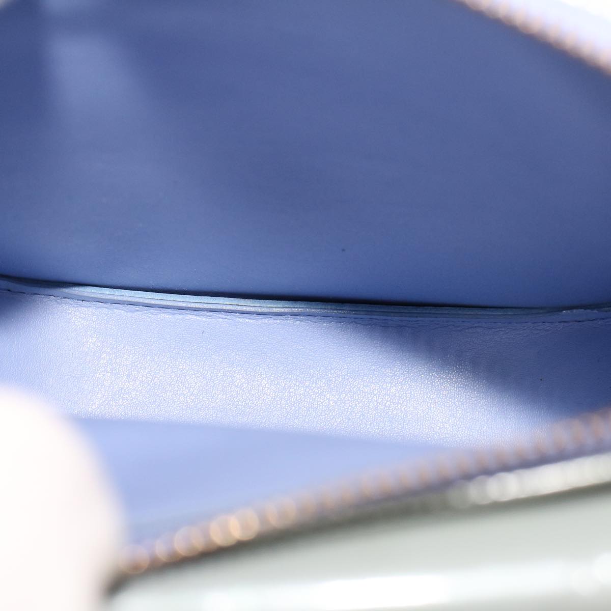 Louis Vuitton Vernis Motto Pouch Lavande
