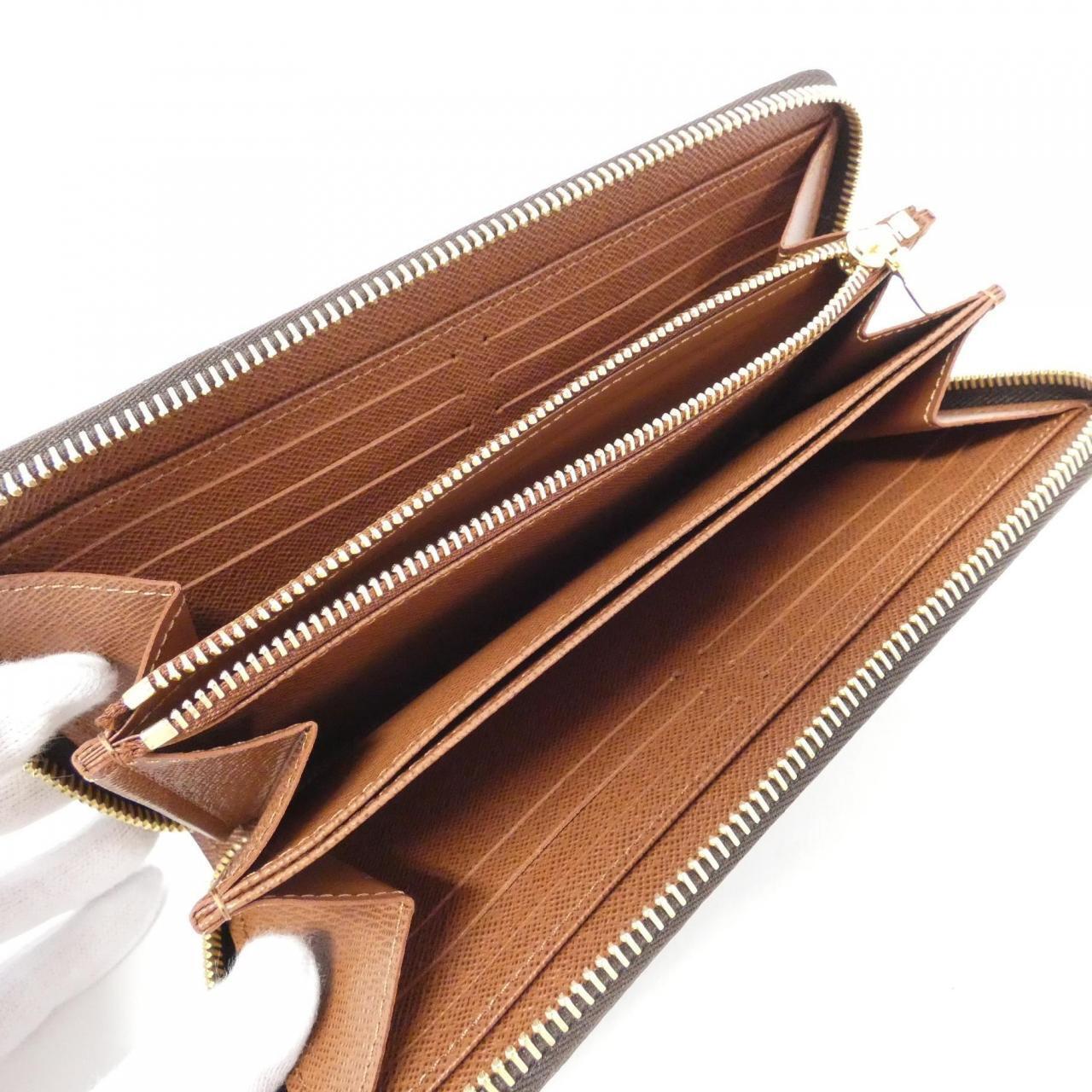 Louis Vuitton Zippy Wallet