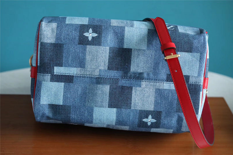 Fan Fashion Lu-Vi bags - 8158