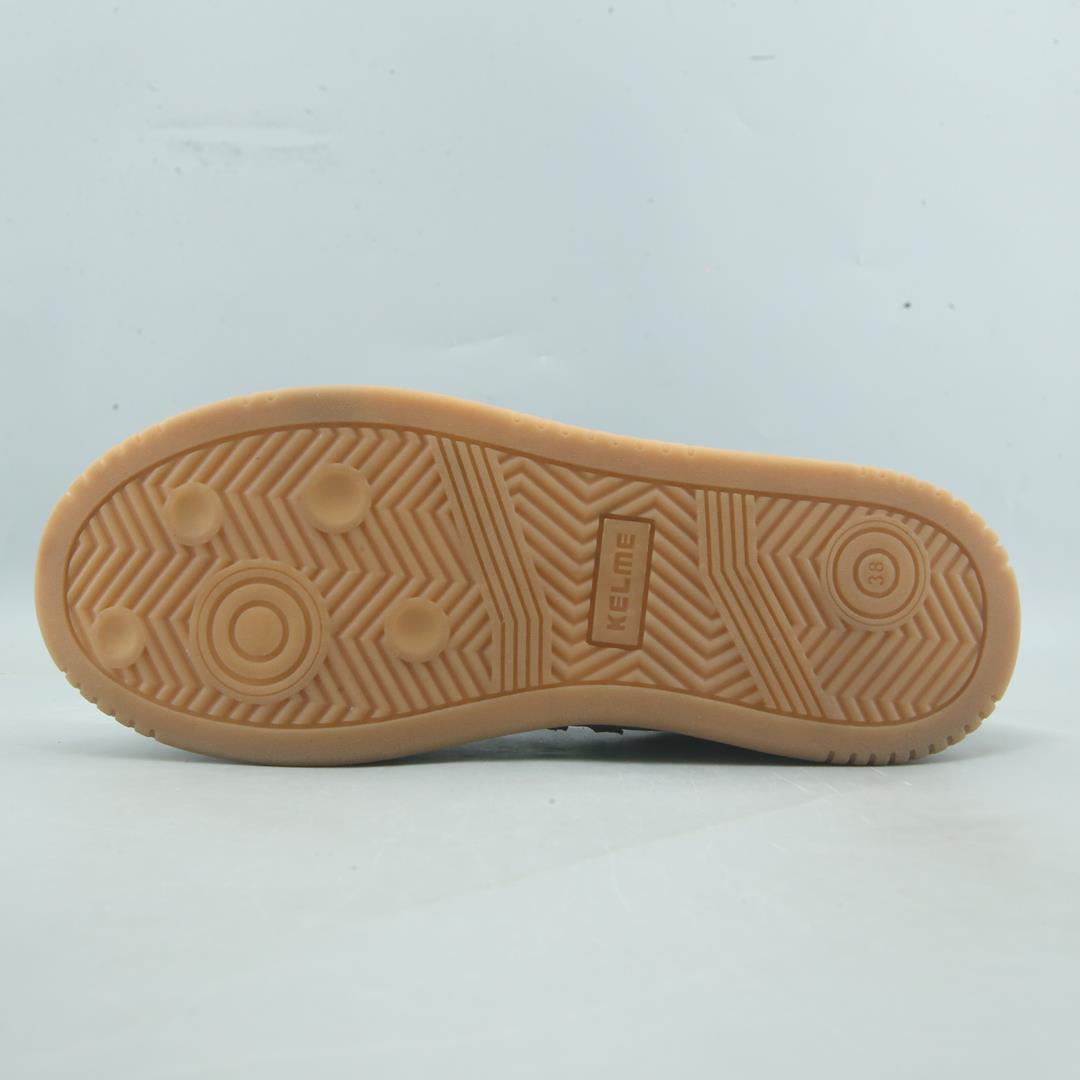 KELME  .