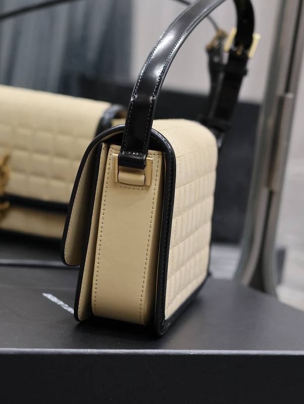 Amelia - YSL Bag - 1843