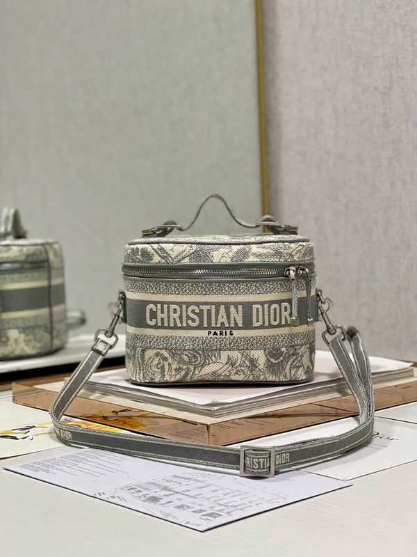 Amelia- DYOR FASHION BAGS - 1954