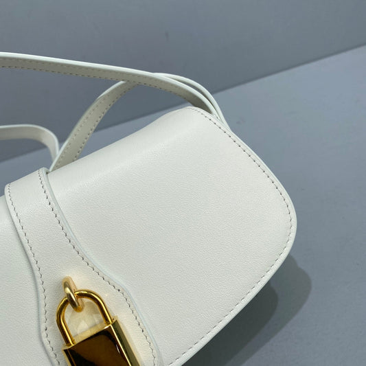 CE Clutch On Strap White For Women 7in/18Amelia10I593DQ1.01OP