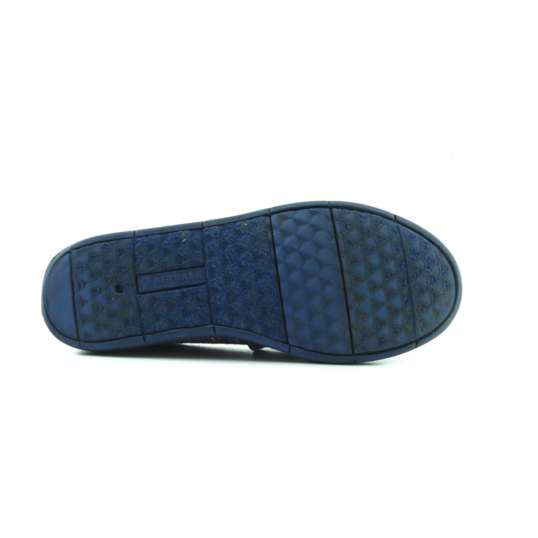 AIR WALK .