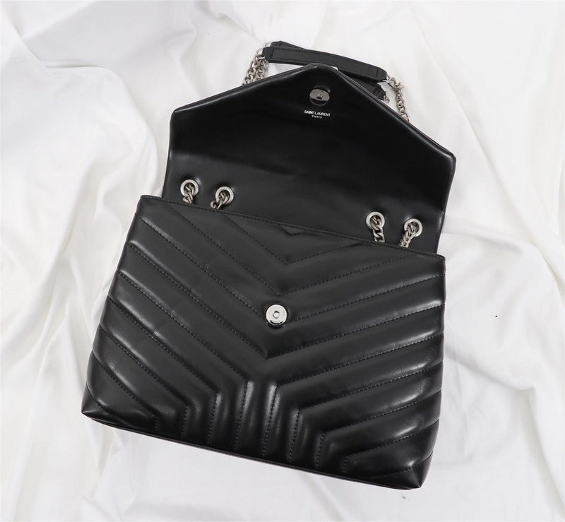 Amelia - YSL Bag - 2853