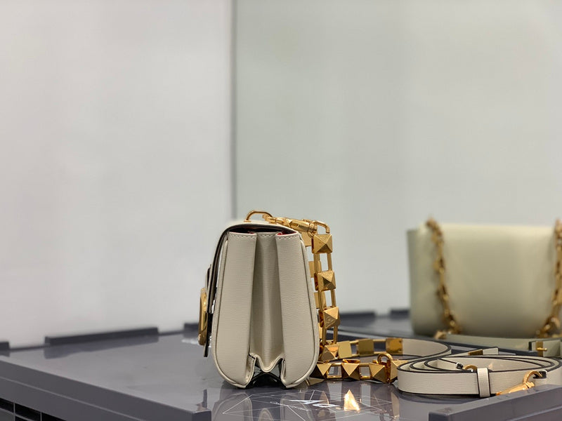 VAL LUXURY BAGS - FOR FASHION LOVERS  AFFORDABLE LUXURY BAGS- 1439
