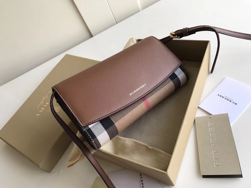 Burberry Bags - Bagsattire   265