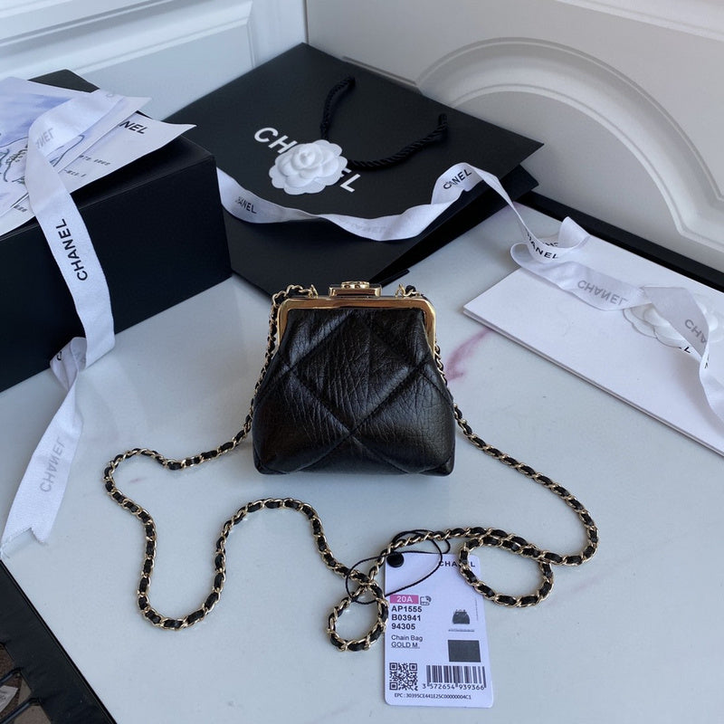 Wellow Bags - Chanel - Bags  - 494