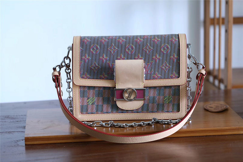 Fan Fashion Lu-Vi bags - 8145