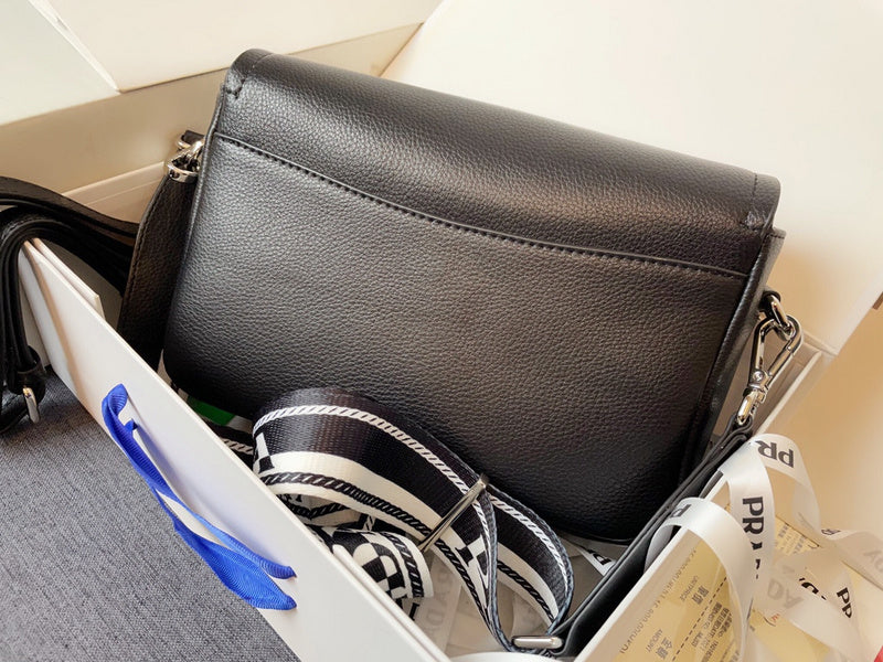 Amelia- PRDA  LUXURY BAGS - 571