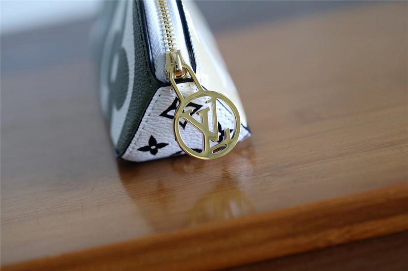 Fan Fashion Lu-Vi bags - 9321