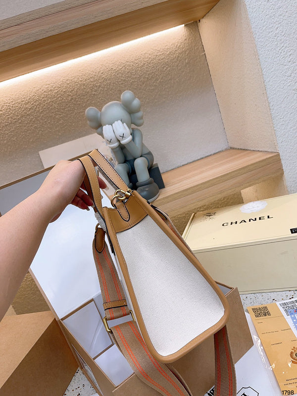 Amelia - CCH Bags - 013