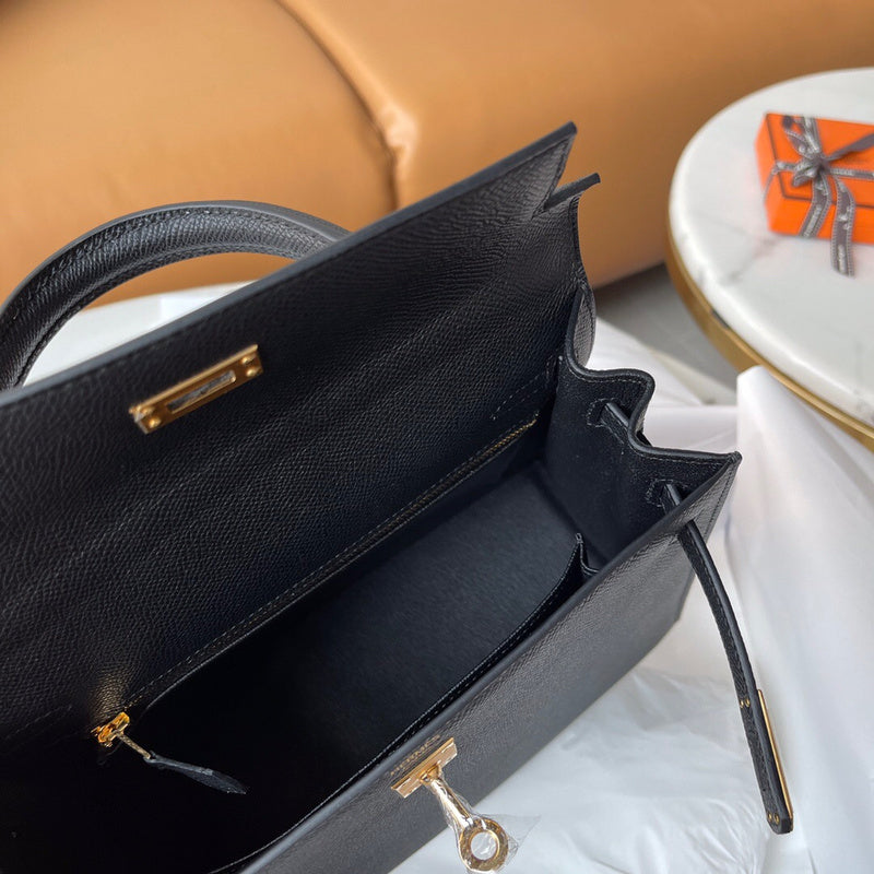 Amelia - HMS Bags - 1530