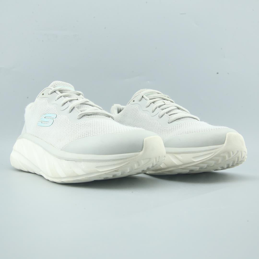 SKECHERS D'LUX ULTRA