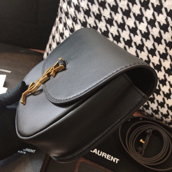 Amelia - YSL Bag - 3695