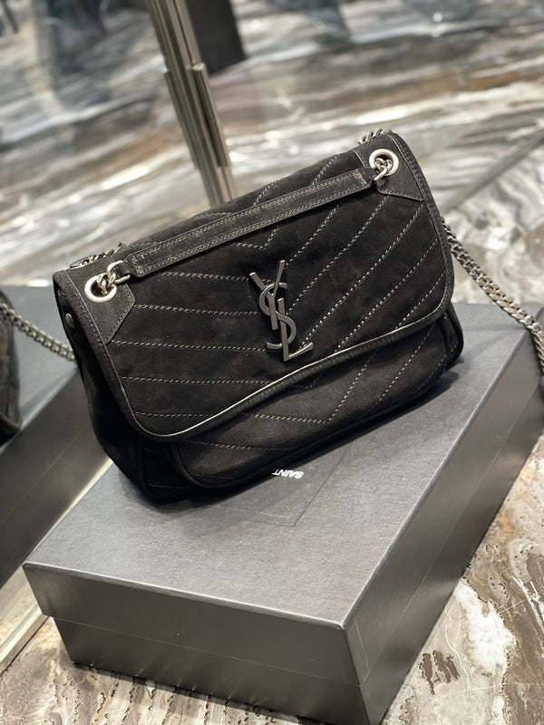 Amelia - YSL Bag - 3900