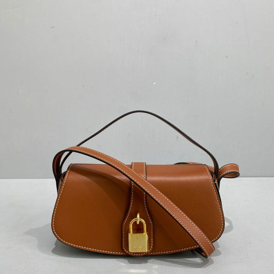 CE Clutch On Strap Brown For Women 7in/18Amelia10I593DQ1.04LU