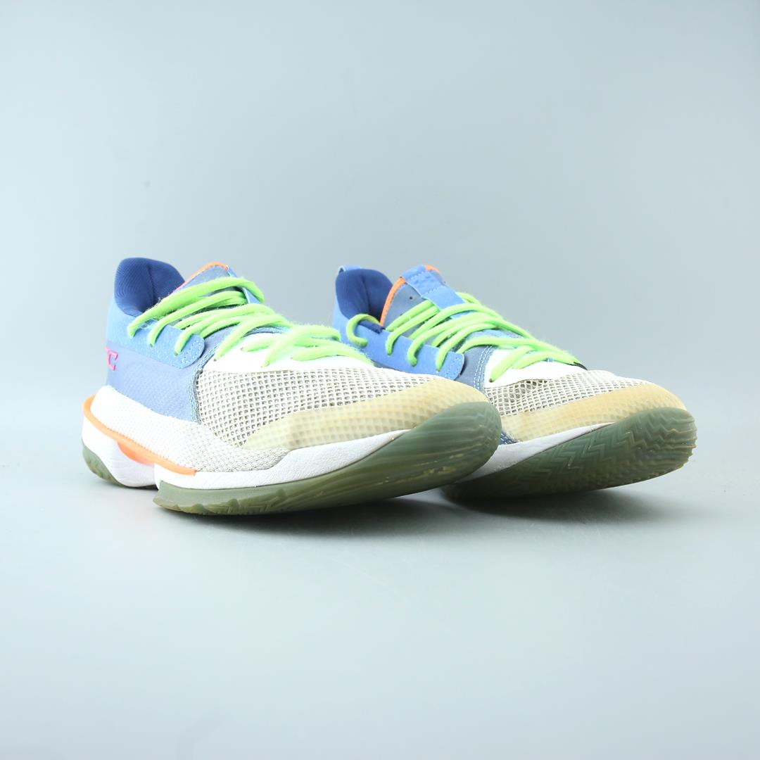 UNDER ARMOUR CURRY 7