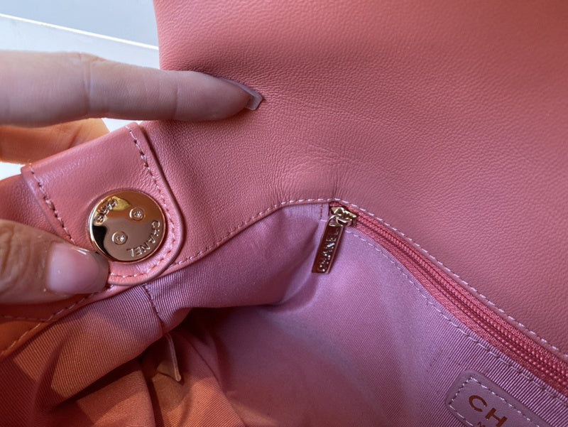 Wellow Bags - Chanel - Bags  - 739