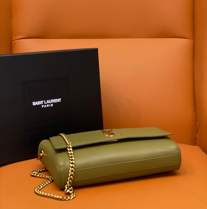 Amelia - YSL Bag - 2043