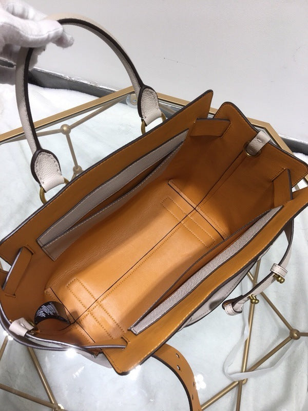 Burberry Bags - Bagsattire   367