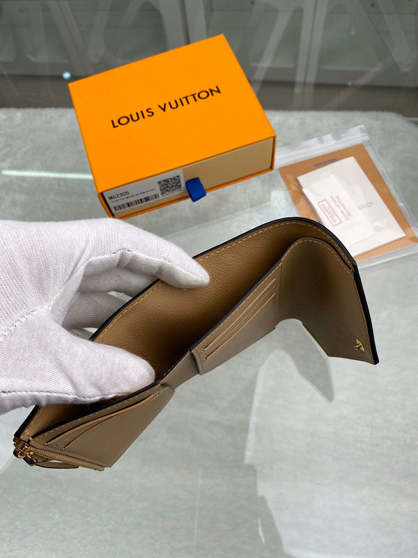 Fan Fashion Lu-Vi bags - 8991