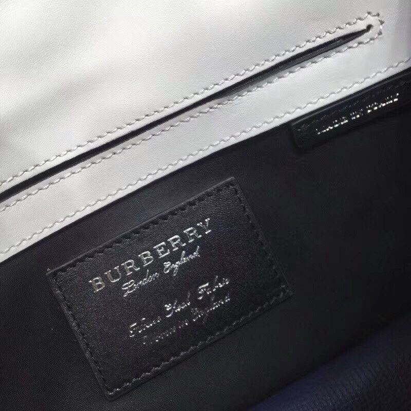 Burberry Bags - Bagsattire   731