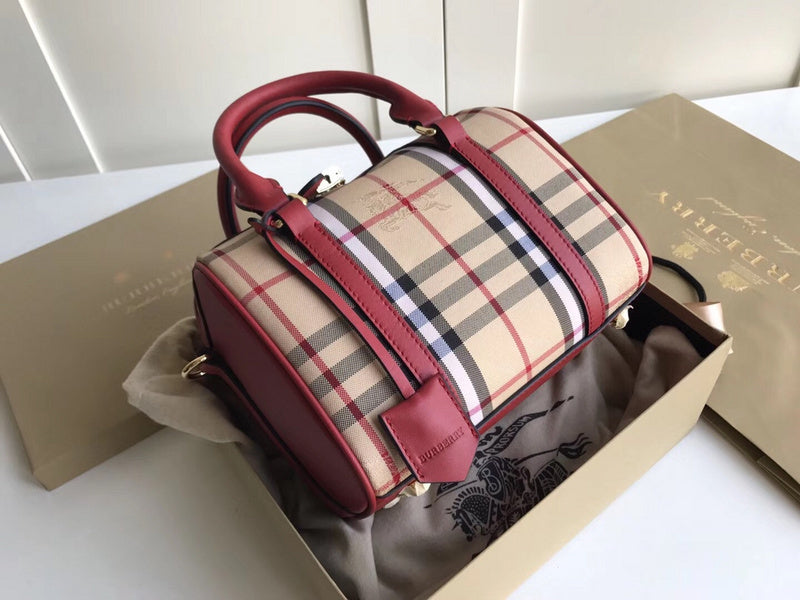 Burberry Bags - Bagsattire   237