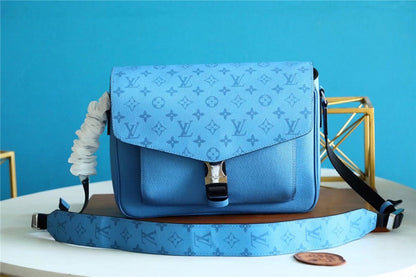 Fan Fashion Lu-Vi bags - 10290