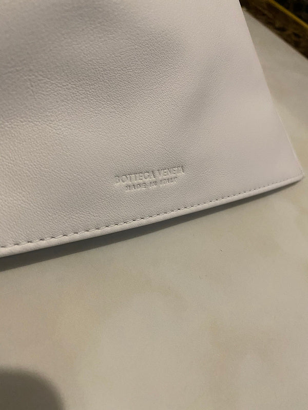 B-VENETA STYLISH HANBAGS FOR WOMEN - 049