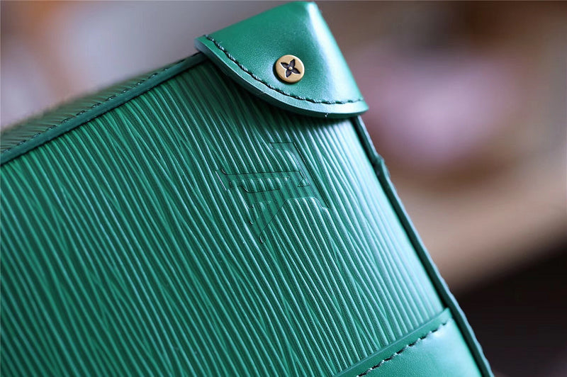 Fan Fashion Lu-Vi bags - 10431