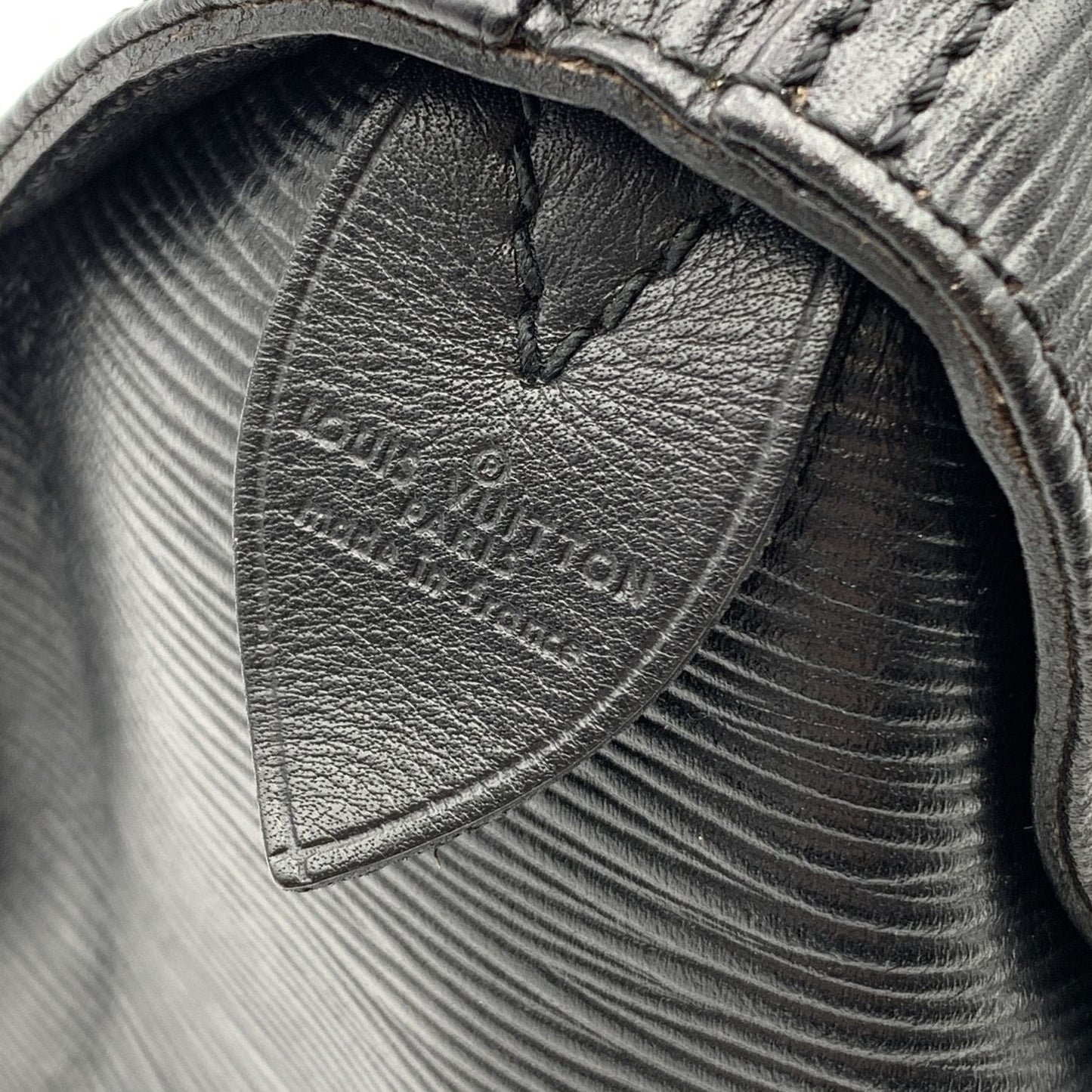 LOUIS VUITTON   Black Epi Leather Speedy 28 Boston Bag