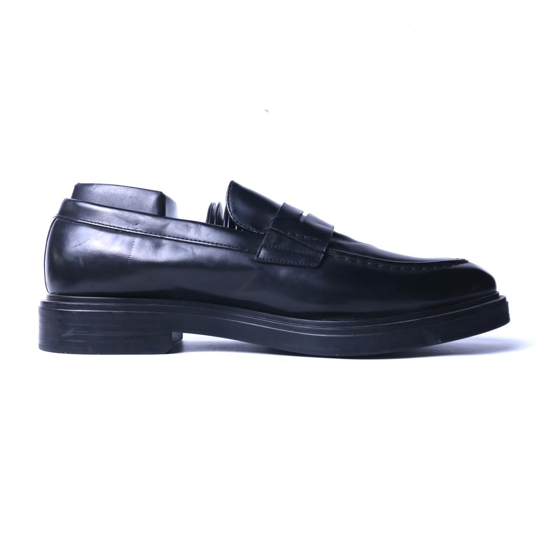 ZARA. .