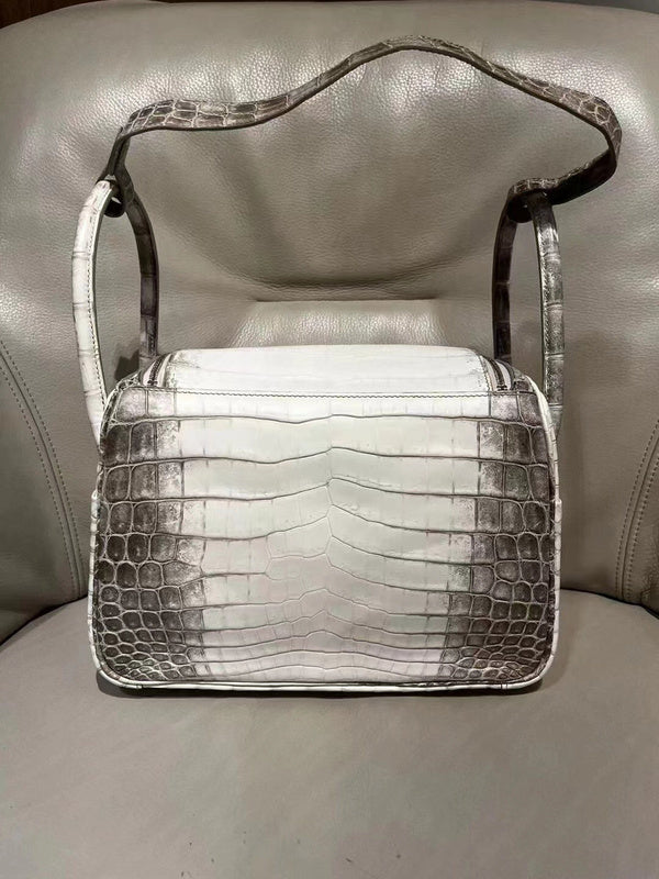 Amelia - HMS Bags - 1752