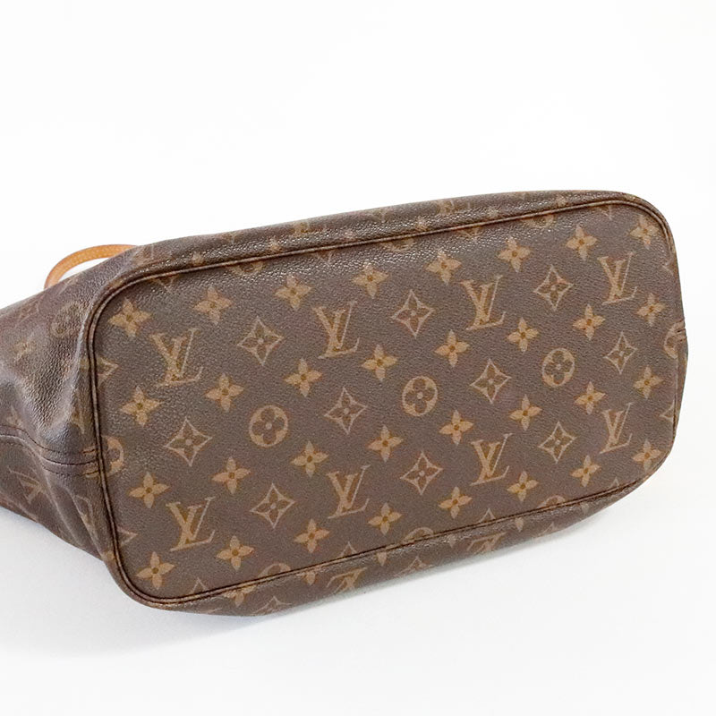 Louis Vuitton Monogram Neverfull MM Tote Bag