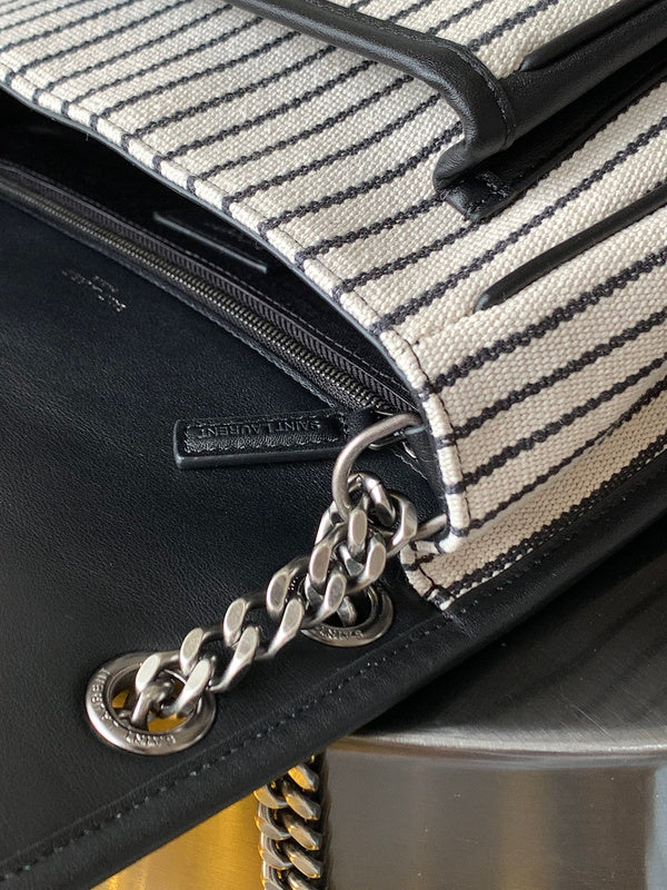 Amelia - YSL Bag - 4194