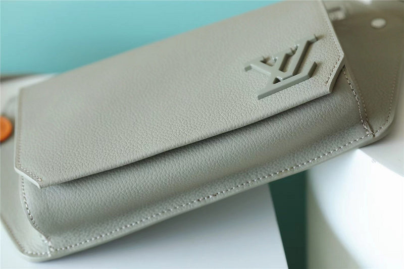 Fan Fashion Lu-Vi bags - 9983