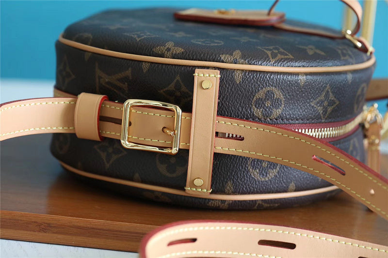 Fan Fashion Lu-Vi bags - 8309