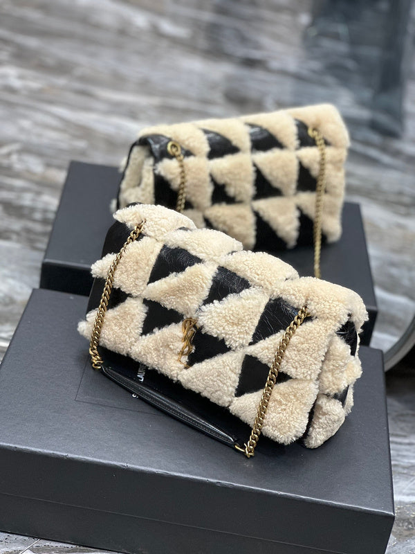 Amelia - YSL Bag - 3926