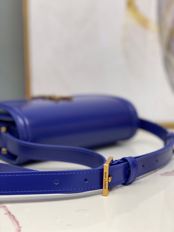 Amelia - YSL Bag - 2137
