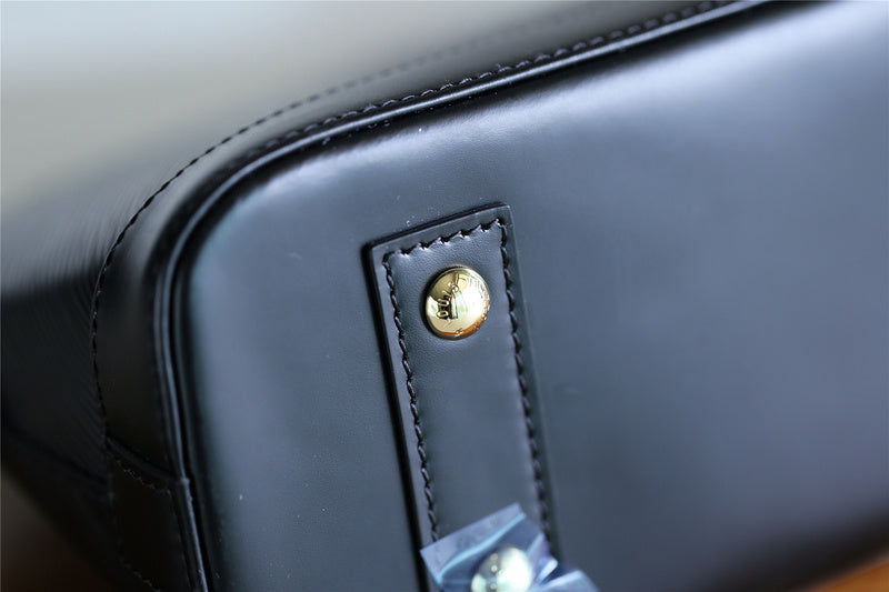 Fan Fashion Lu-Vi bags - 8291