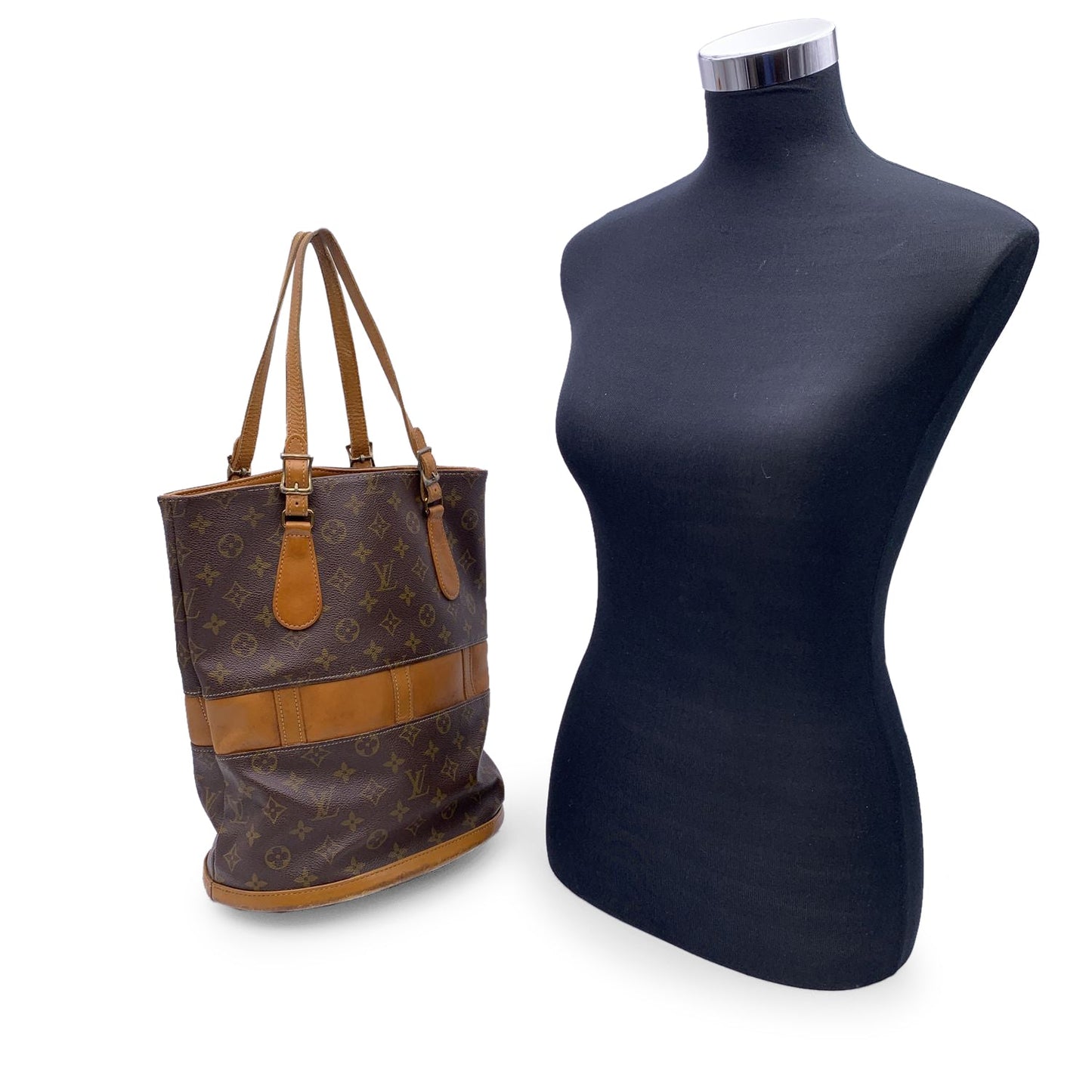 LOUIS VUITTON   French Co. Made In Usa Monogram Large Bucket Bag