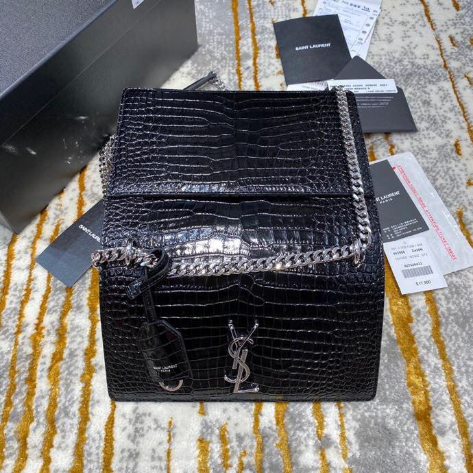 Amelia - YSL Bag - 3643