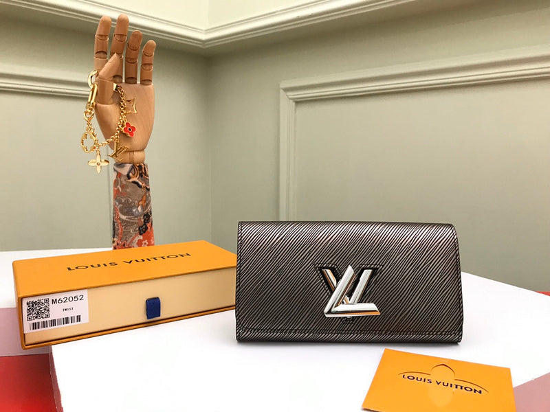 Amelia- LOV  Luxury  Wallets - 398