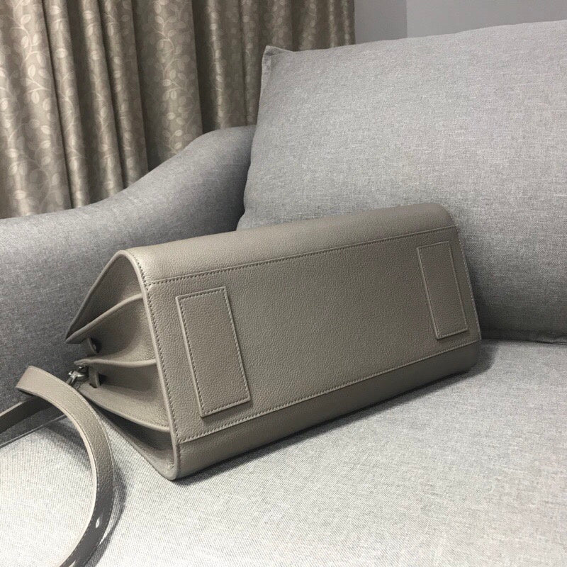 Amelia - YSL Bag - 2251